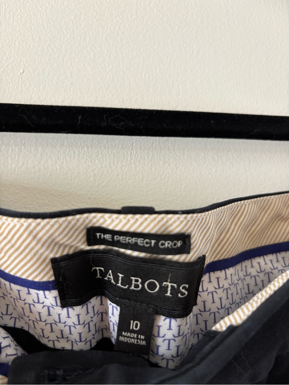 Talbots The Perfect Crop - Picture 3 of 3